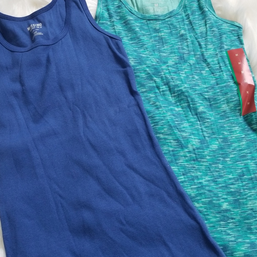 NEW!! Bundle of 2 Mossimo tank tops - Picture 2 of 3